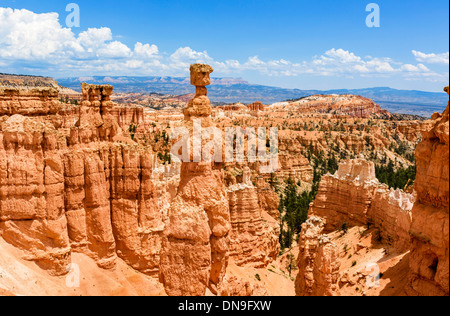 Thors Hammer Monolith auf Navajo Loop Trail, Sunset Point, Bryce Amphitheater Bryce-Canyon-Nationalpark, Utah, USA Stockfoto