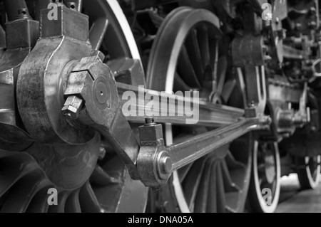 Antriebsräder für die chinesische Regierung Eisenbahn Dampflok 4-8-4 KF7 Nr. 607. Stockfoto