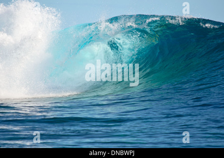Ein big-Wave-Pause-Spray in den Pazifischen Ozean. Stockfoto