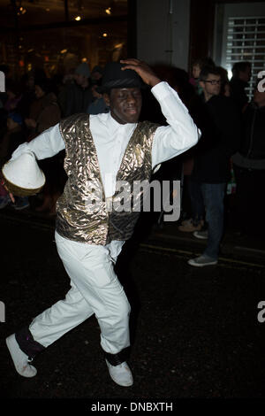 Brennen der Uhren-Prozession, Brighton, East Sussex, UK Stockfoto