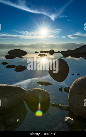 Dramatischen Blick auf Bonsai-Rock in Lake Tahoe. Stockfoto