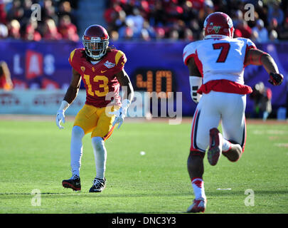Las Vegas, NV, USA. 21. Dezember 2013. Las Vegas, NV. Kevon Seymour #13 der USC Trojans in Aktion während der königlichen Purpur Las Vegas Bowl-College-Football-Spiel zwischen den Fresno St. Bulldogs und die USC Trojans im Sam Boyd Stadium in Las Vegas, NV. John Green/CSM/Alamy Live-Nachrichten Stockfoto