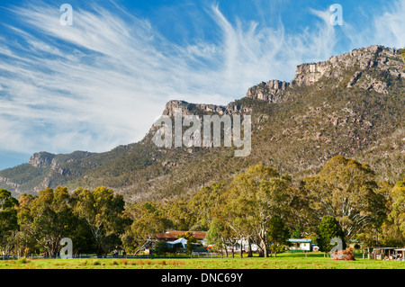 Die Hänge der Wonderland Range in Halls Gap. Stockfoto