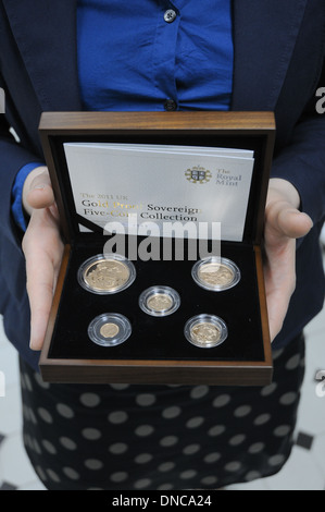 Das 2011 UK Gold beweisen souveräne fünf-Münzsammlung - Royal Mint Stockfoto