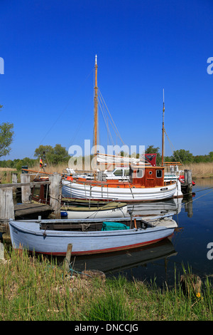 Fischerdorf Gothmund am Fluss Trave, Schleswig-Holstein, Deutschland, Europa Stockfoto
