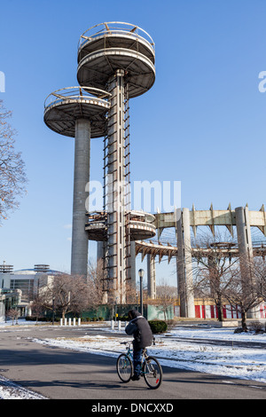 New York State Pavillon, von Philip Johnson und Richard Foster, für 1964 Weltausstellung, Flushing Meadows, Queens, New York. Stockfoto