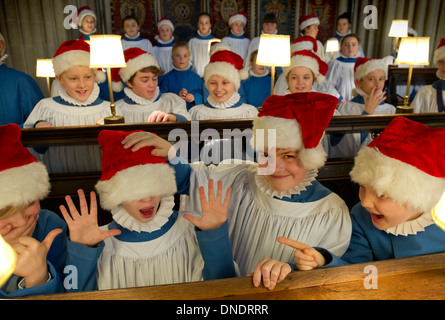 Der Chor der Wells Cathedral in Weihnachten Gewand Stockfoto