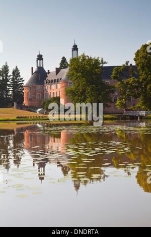 Das Chateau de Saint-Fargeau in Burgund, Frankreich. Stockfoto