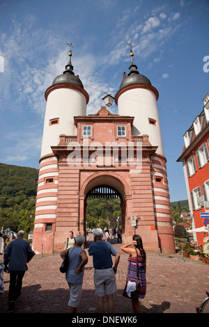 Tor der alten Brücke in Heidelberg, Baden-Württemberg, Deutschland Stockfoto