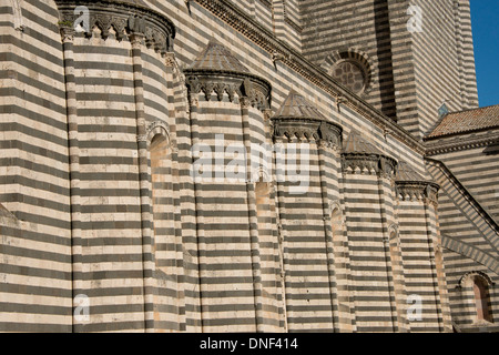 Italien, Umbrien, Orvieto. Die Kathedrale von Orvieto oder Dom von Orvieto. 13. Jahrhundert gotische Meisterwerk. Stockfoto