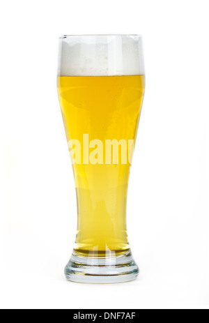 Glas Bier auf weiß Stockfoto