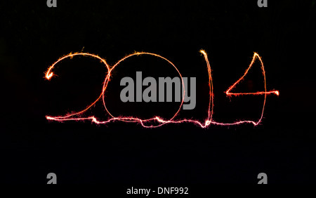 Frohes neues Jahr 2014 in glitzernden Lettern geschrieben Stockfoto