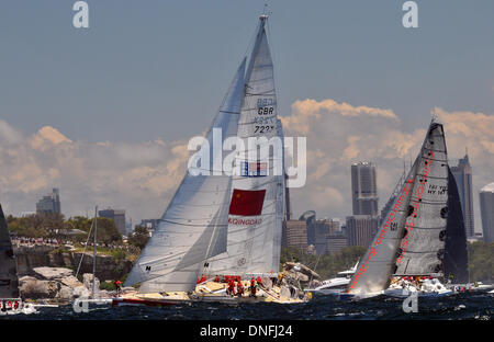 Sydney, Australien. 26. Dezember 2013. Rolex Sydney to Hobart Yacht Race 2013. Qingdao zu Jahresbeginn das 629 nautische Meile Rennen von Sydney-Hobart-Regatta im Hafen von Sydney. Bildnachweis: Aktion Plus Sport/Alamy Live-Nachrichten Stockfoto