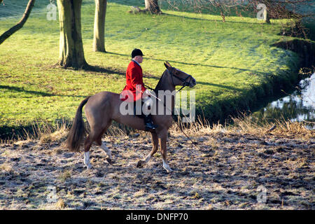Wentbridge, West Yorkshire, Großbritannien. 26. Dezember 2013. Mitglieder des Vereins der Badsworth & Braham Moor sammeln vor der jährlichen Boxing Day treffen im Dorf Wentbridge, West Yorkshire Credit: Chris Mcloughlin/Alamy Live-Nachrichten Stockfoto