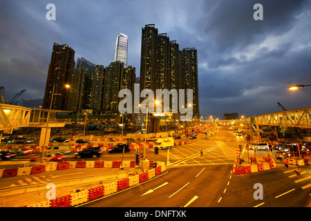 Baustelle mit Kränen, parkte am unten in Hongkong China Stockfoto