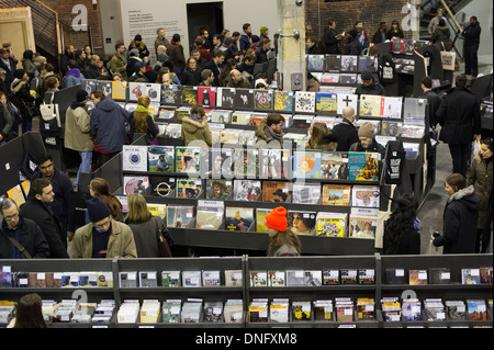 Die neu eröffnete Rough Trade NYC Plattenladen im Stadtteil Williamsburg in Brooklyn in New York Stockfoto