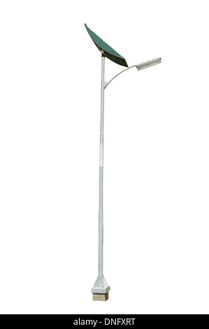 Straße Laternenpfahl mit Solar-Panel isoliert auf weißem Hintergrund Stockfoto
