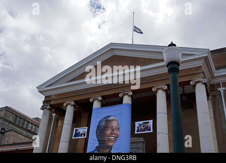 Abschlusstag an der University of Cape Town 14. Dezember 2013. Jameson-Saal mit Bildern von Nelson Mandela. Stockfoto