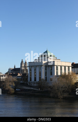 Fluss Loire Bibliotheksführungen Kathedrale Frankreich Dezember 2013 Stockfoto