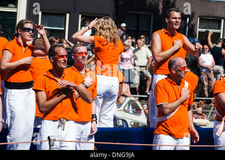 ING Bank Mitarbeiter während der Amsterdam gay Canal Pride 2007 Stockfoto