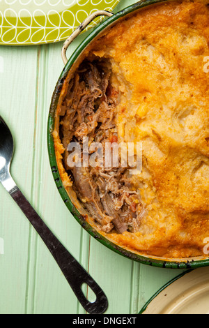 Gewürztes Lamm-Pie mit Kichererbsen-Kartoffel-Brei Stockfoto