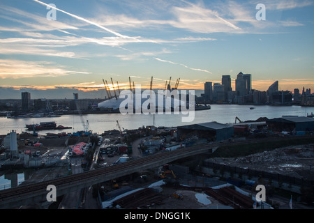 London-Seilbahn über den Fluss Themse Stockfoto