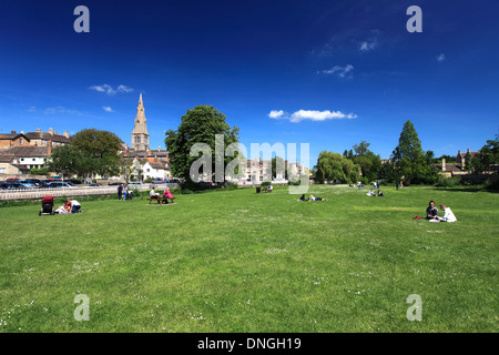 Sommer, Stamford Wiesen und Stamford Kirchen, georgische Marktstadt von Stamford, Grafschaft Lincolnshire, England, UK Stockfoto