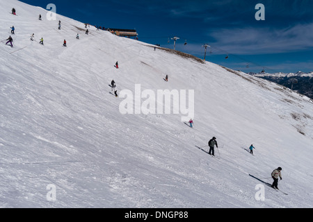 Oberen Hängen des Bliss Trail unterhalb Kensho SuperChair, Spitze 6, Skigebiet Breckenridge Breckenridge, Colorado. Stockfoto