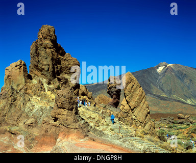 Blick auf die Roques de García im Teide-Nationalpark zeigt den Teide, Santa Cruz De Tenerife, Spanien Stockfoto