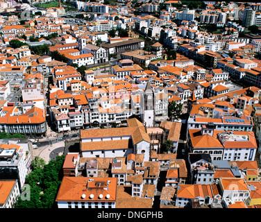 Luftaufnahme der Stadt zeigt Dach anführt, Funchal, Madeira, Portugal Stockfoto