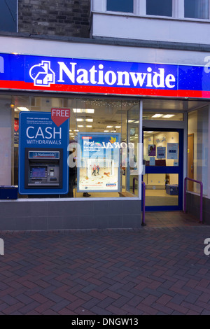 Beleuchtete Zeichen und Logos für die Nationwide Building Society UK Stockfoto