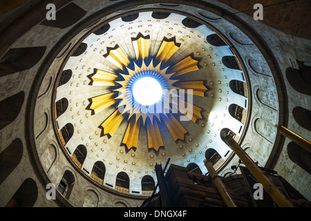 Innenraum der Kirche des Heiligen Grabes in Jerusalem. Stockfoto