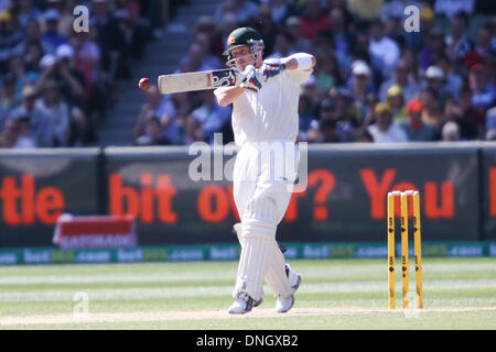 Melbourne, Australien. 27. Dezember 2013. Aktion während der Tag zwei der vierten Asche Test Match zwischen Australien und England bei der MCG - Boxing Day Test Deutschland Vs England, MCG, Melbourne, Australien. Bildnachweis: Aktion Plus Sport/Alamy Live-Nachrichten Stockfoto
