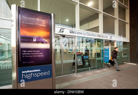 Ebbsfleet International Bahnhof Eingang, mit High-Speed Eurostar Zug Schild, Ebbsfleet, Kent UK Stockfoto