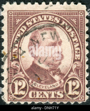 Briefmarken gedruckt in den USA, zeigt ein Porträt des 22. und 24. Präsident der Vereinigten Staaten, Stephen Grover Cleveland Stockfoto