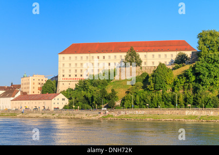 Linz, Blick auf Burg (Schlossmuseum), Oberösterreich Stockfoto