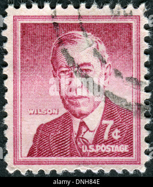 Stamp printed in USA, shows a portrait of 28th President of the United States, Thomas Woodrow Wilson by Frank Graham Cootes Stockfoto