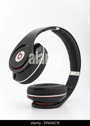 Beats von Dr. Dre Studio-Kopfhörer von Monster Cable produziert 2008. Kultige Gadget / audio Geräte. Stockfoto