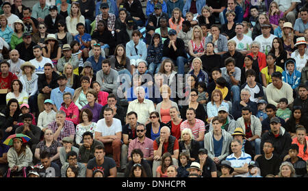 Auckland, Neuseeland. 30. Dezember 2013. Fans auf dem Stand am 1. Tag des ASB Classic Women International. ASB Tennis Centre, Auckland, Neuseeland. Bildnachweis: Aktion Plus Sport/Alamy Live-Nachrichten Stockfoto