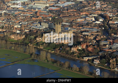 Worcester Kathedrale und dem Stadtzentrum entfernt Stockfoto