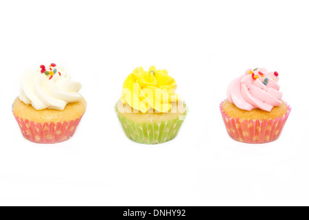 Muffins mit Streusel isoliert auf weißem Hintergrund. Stockfoto