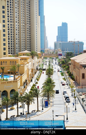 Die Wanderung am Jumeirah Beach Residence, Dubai, Vereinigte Arabische Emirate Stockfoto