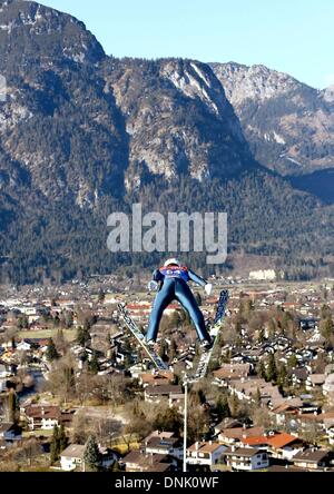 Garmisch-Partenkirchen, Deutschland. 31. Dezember 2013. FIS Weltcup Skispringen für Männer. Marinus Kraus (GER). Bildnachweis: Aktion Plus Sport/Alamy Live-Nachrichten Stockfoto