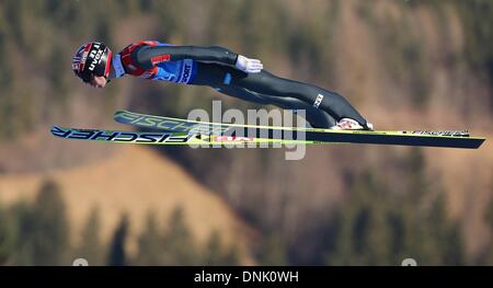 Garmisch-Partenkirchen, Deutschland. 31. Dezember 2013. FIS Weltcup Skispringen für Männer. Anders Bardal (NOR). Bildnachweis: Aktion Plus Sport/Alamy Live-Nachrichten Stockfoto