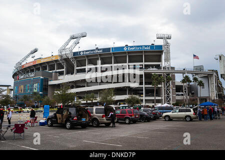 Jacksonville, Florida, USA. 1. Januar 2014. Gesamtansicht der EverBank Stadion für die 2014 Taxslayer.com Gator Bowl zwischen Georgia Bulldogs und die Nebraska Cornhuskers in Jacksonville, Florida. Bildnachweis: Cal Sport Media/Alamy Live-Nachrichten Stockfoto