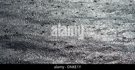Seefläche bei Regen Stockfoto