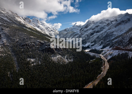 WASHINGTON - US-Highway 20 im Norden Kaskaden National Scenic Flur in der Nähe von Washington Pass; Okanogan National Forest. Stockfoto