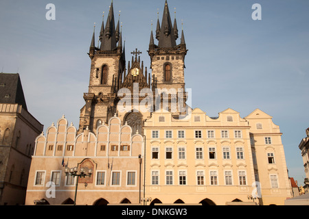 Altstädter Ring mit der Frauenkirche vor Tyn, Prag; Tschechische Republik; Europa Stockfoto