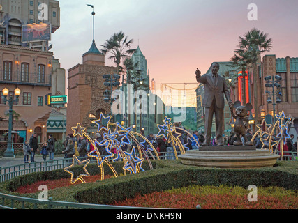 Walt Disney Studios Euro Disney Paris. . Walt Disney und Micky Maus zu Weihnachten Stockfoto