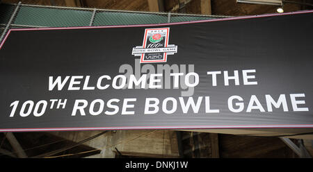 Pasadena, Kalifornien, USA. 1. Januar 2014. Pasadena, CA, USA. 1. Januar 2013. Allgemeine Szenen vor dem 100. Rose Bowl College-Football-Spiel zwischen der Stanford Kardinal und der Michigan State Spartans im Rose Bowl Stadium in Pasadena, Kalifornien John Green/CSM Credit: Cal Sport Media/Alamy Live News Stockfoto